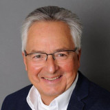 Pfarrer Steffen Schiller